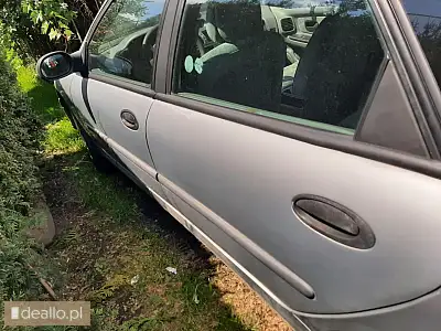 [eLicytacje] I licytacja - Renault Laguna 1,9D liftback 1998 - Zdjęcie 3 - KRAKOWIACZEK.EU