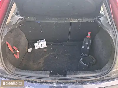 [elicytacje]  - ford focus 5d 1.6b 100km 2004 246.700km - Zdjęcie 10 - KRAKOWIACZEK.EU