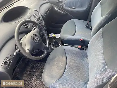 [eLicytacje] I licytacja - Toyota Yaris 2004r - Zdjęcie 3 - KRAKOWIACZEK.EU